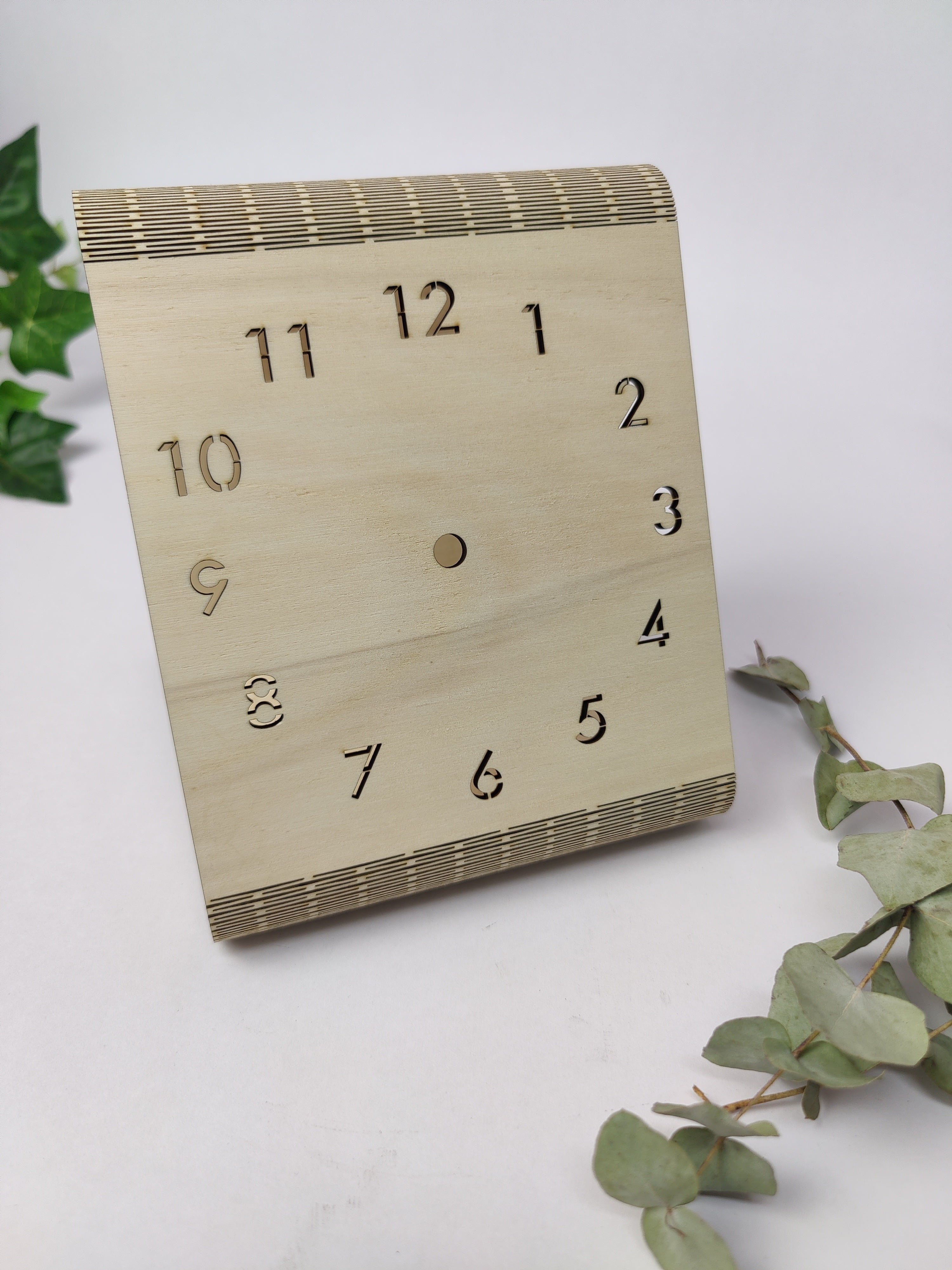 Artboard table clock