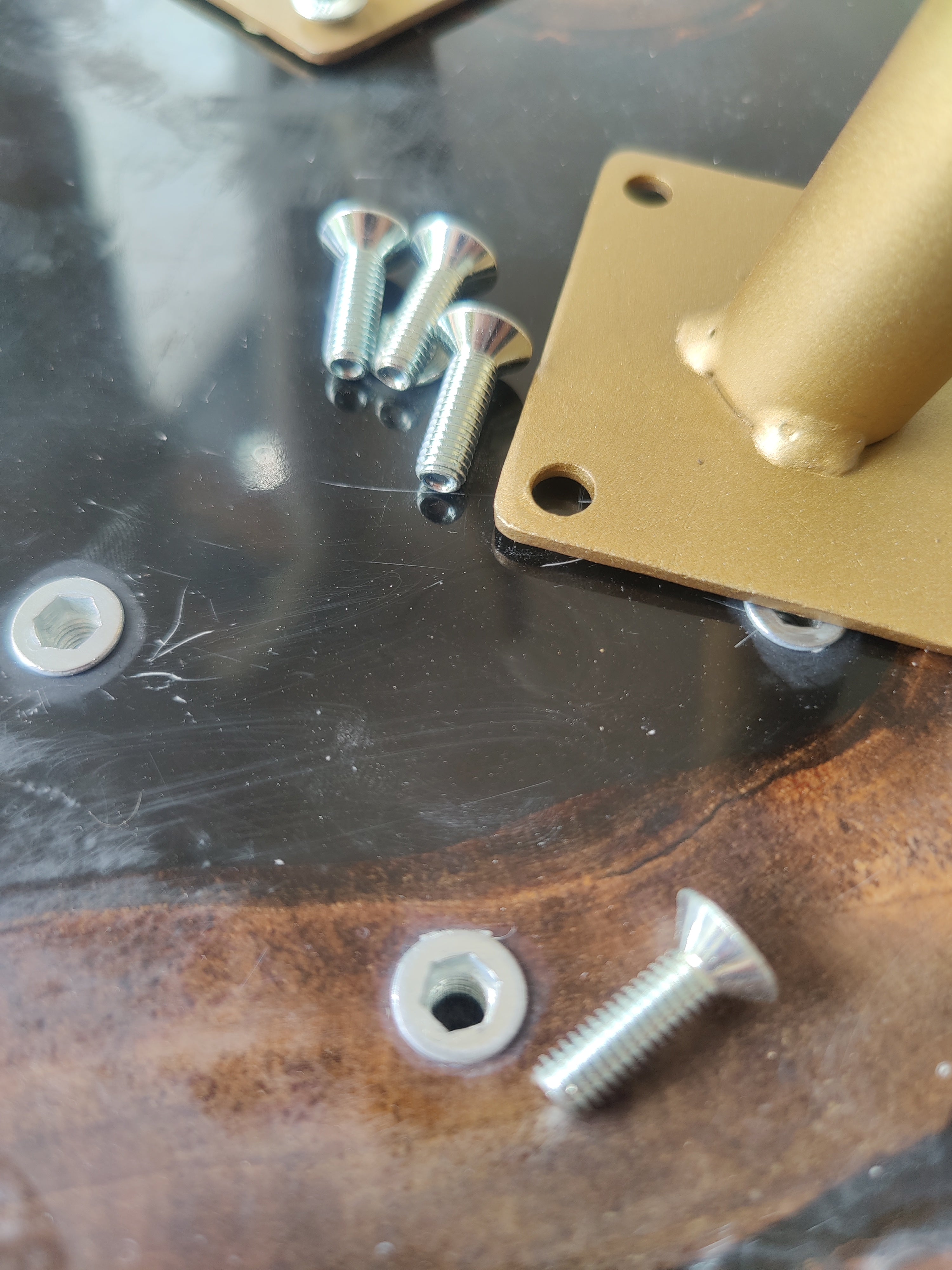 Set Beistelltische aus Walnuss und Blumen