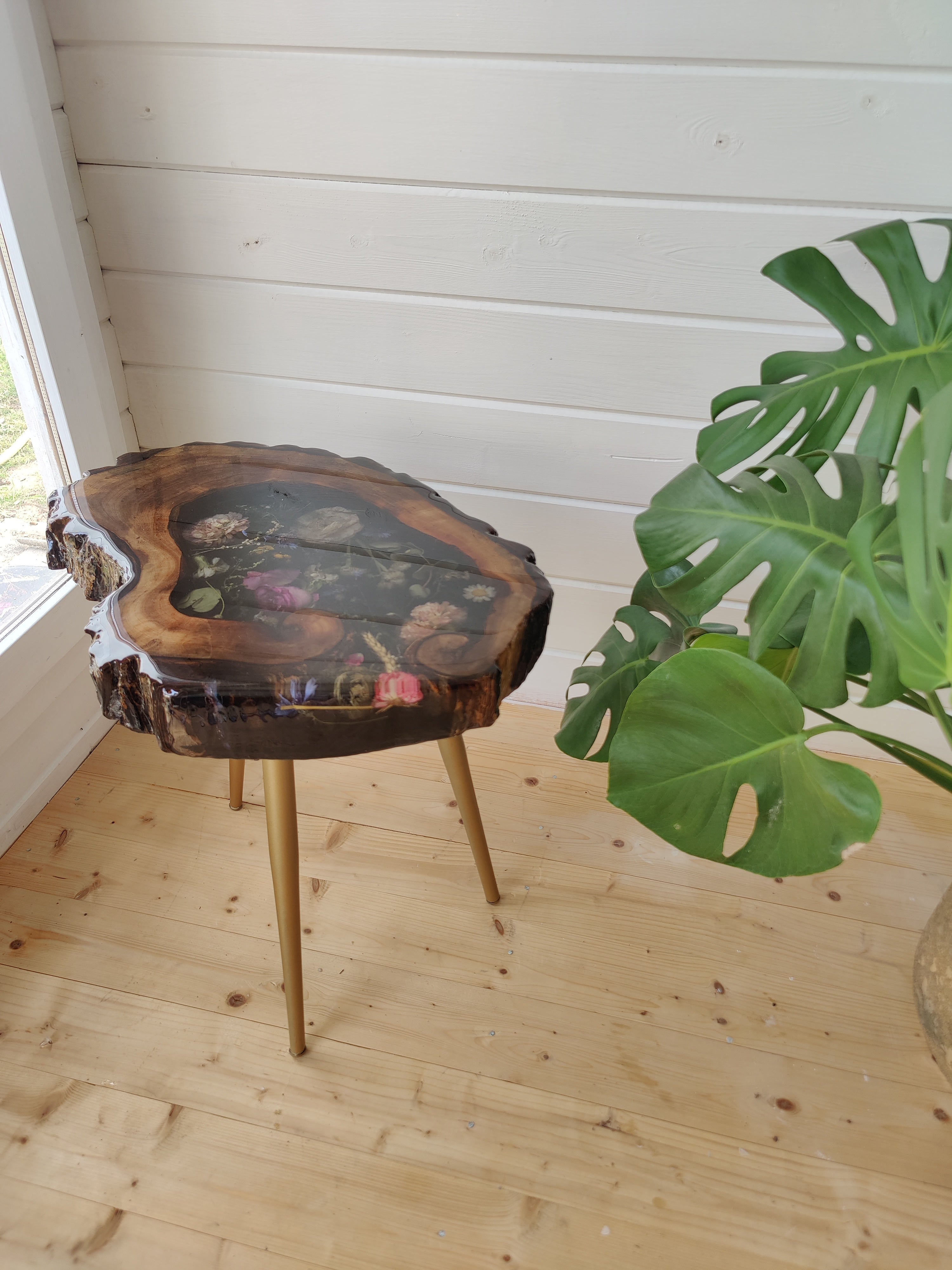 Set Beistelltische aus Walnuss und Blumen