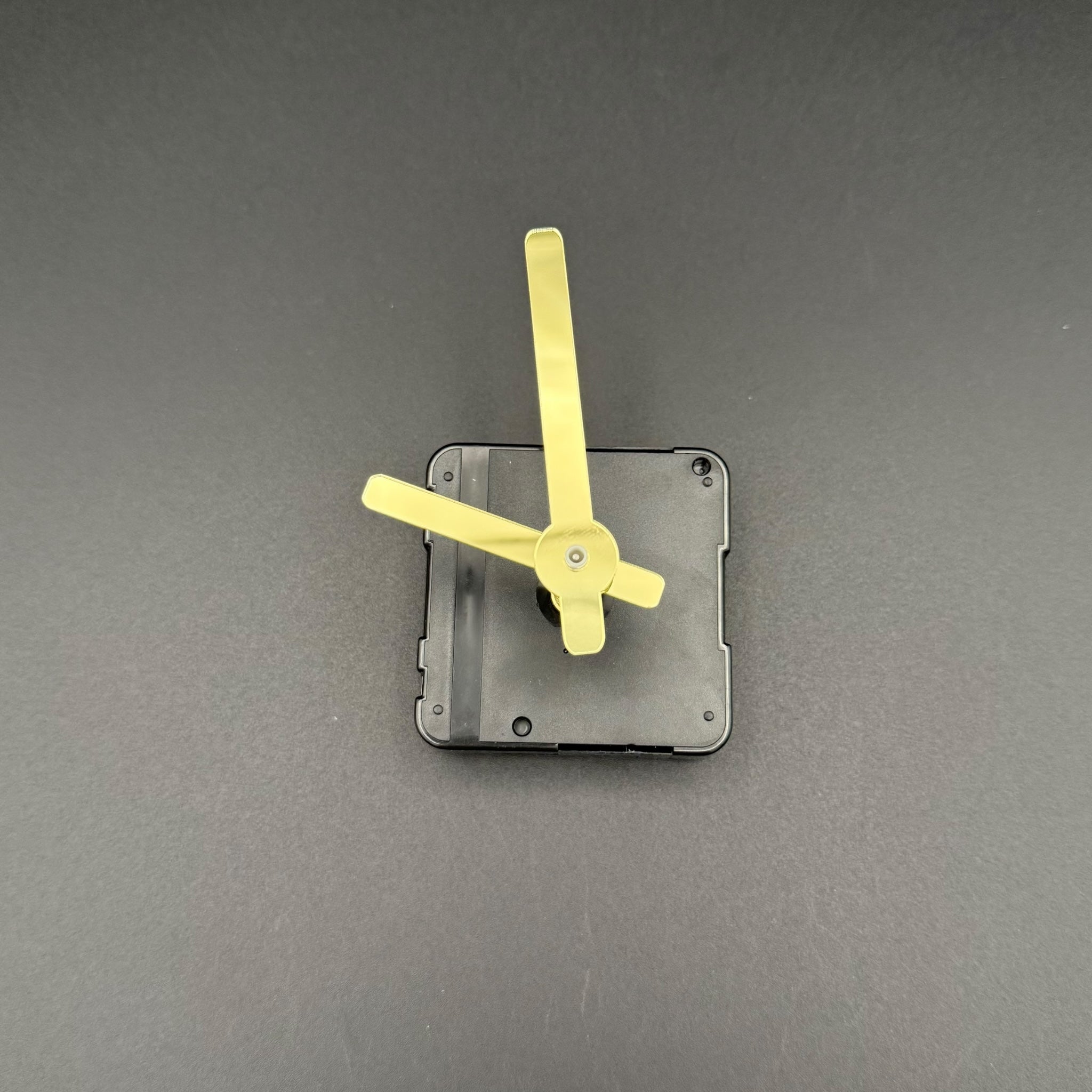 Mini Rund Uhrzeiger Gold – Kompakt für kleine DIY Wanduhrprojekte
