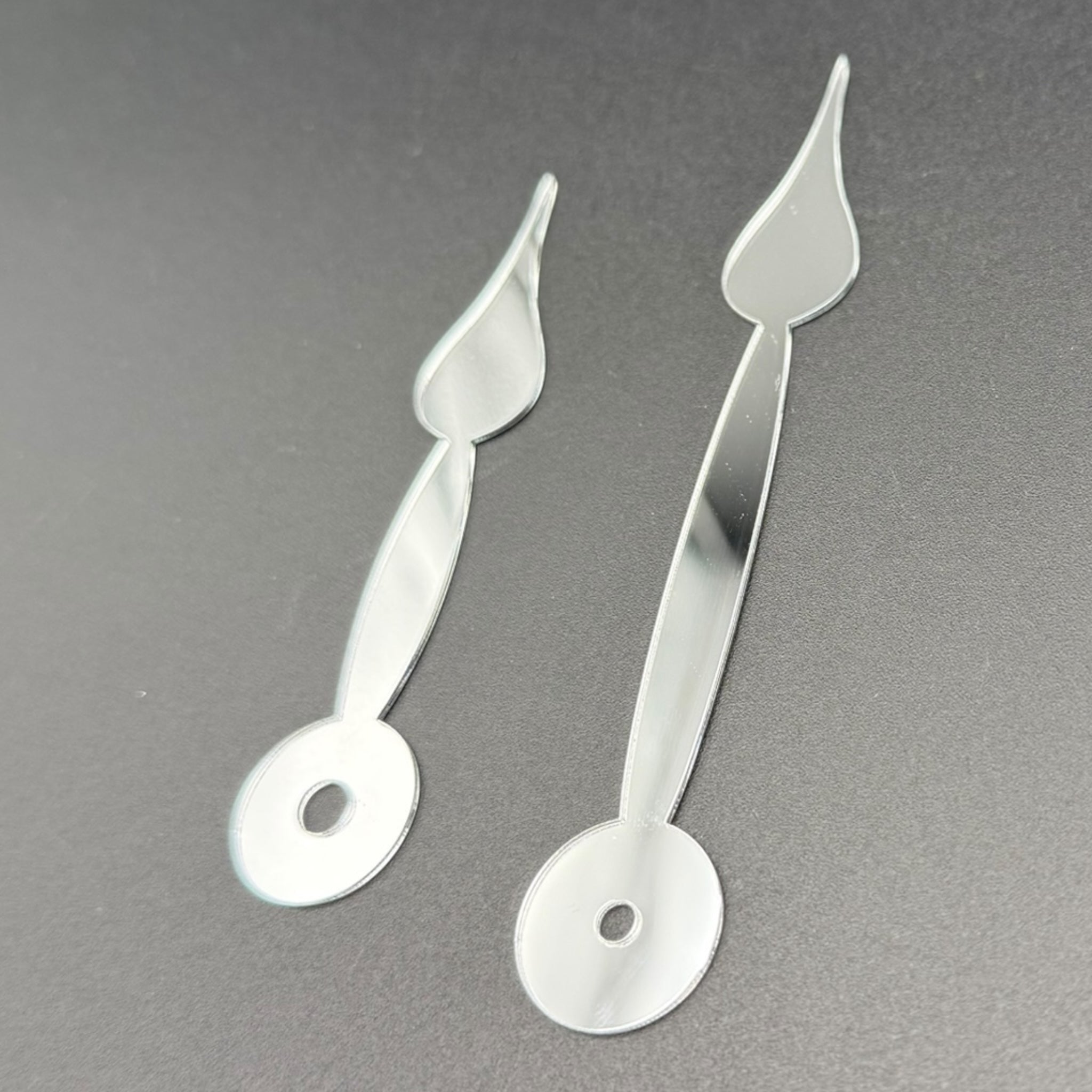 Clock hands "spring" made of mirror acrylic