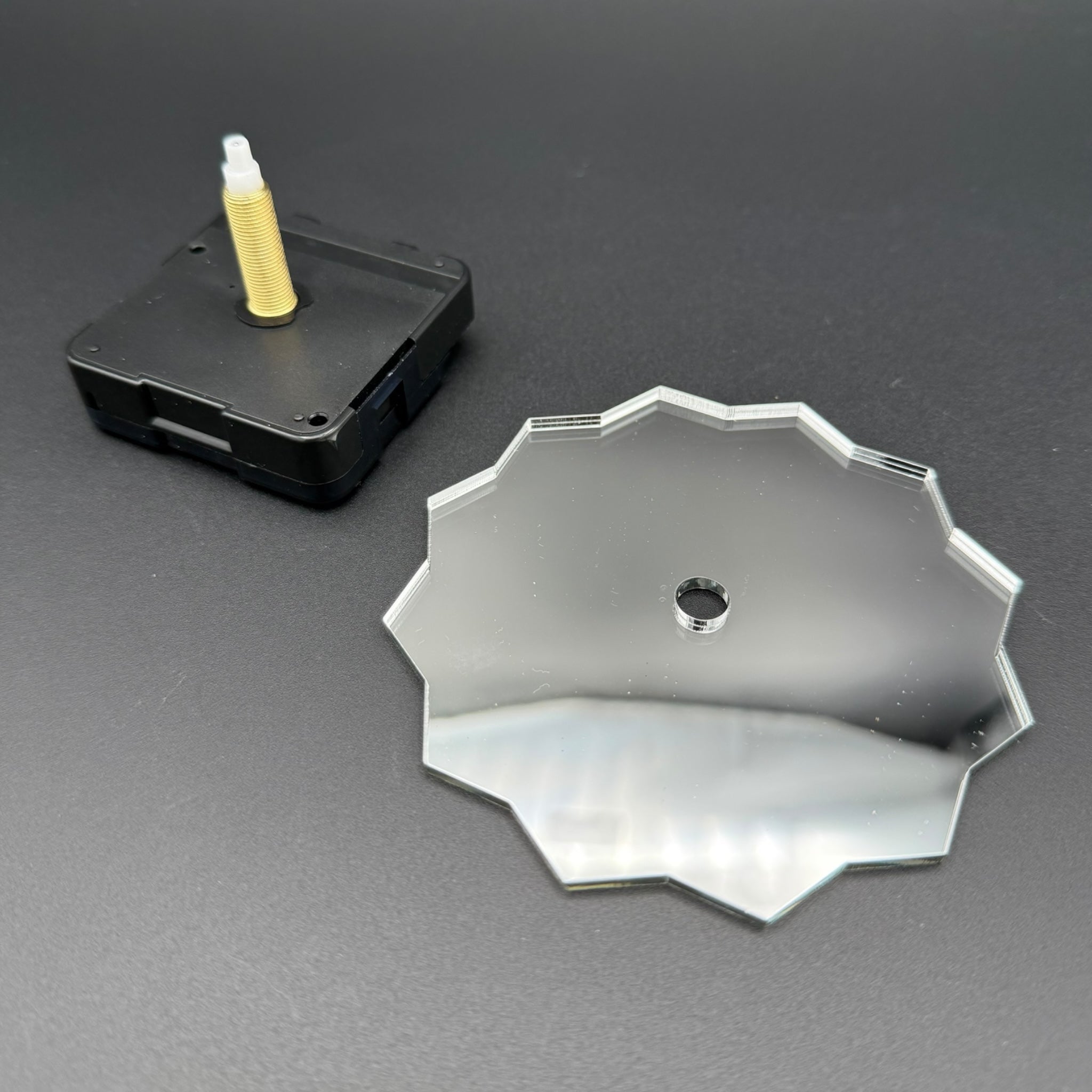 Clockwork bezel polygon 12 corner