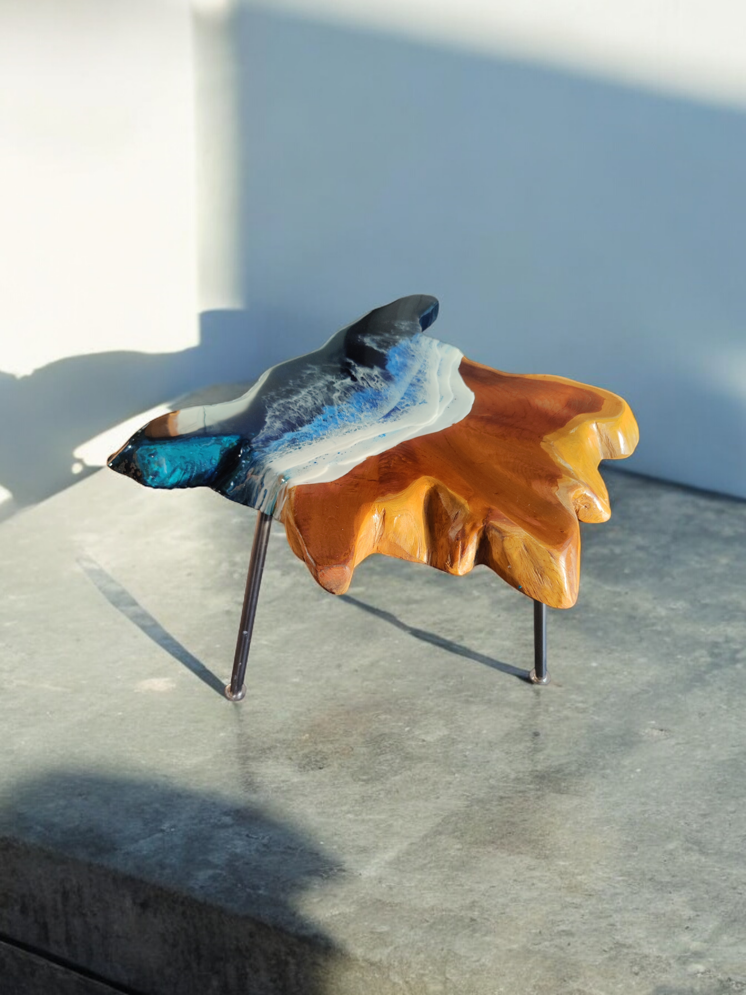 Tisch Holz Resin Welle