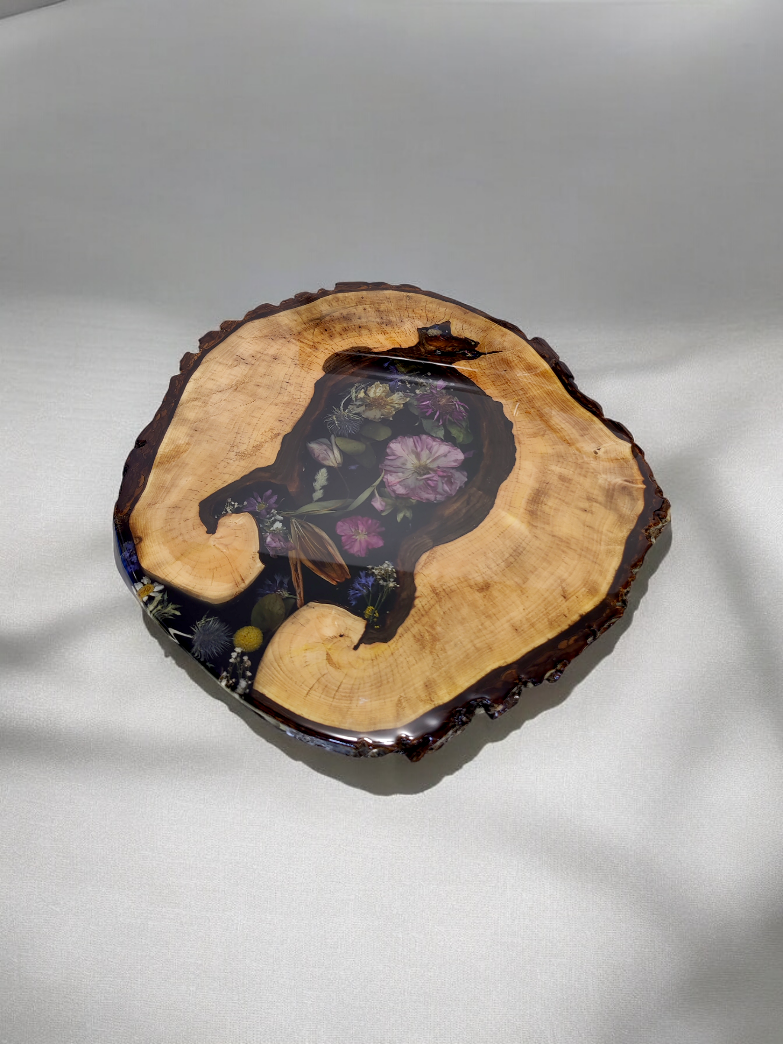 Set Beistelltische aus Walnuss und Blumen