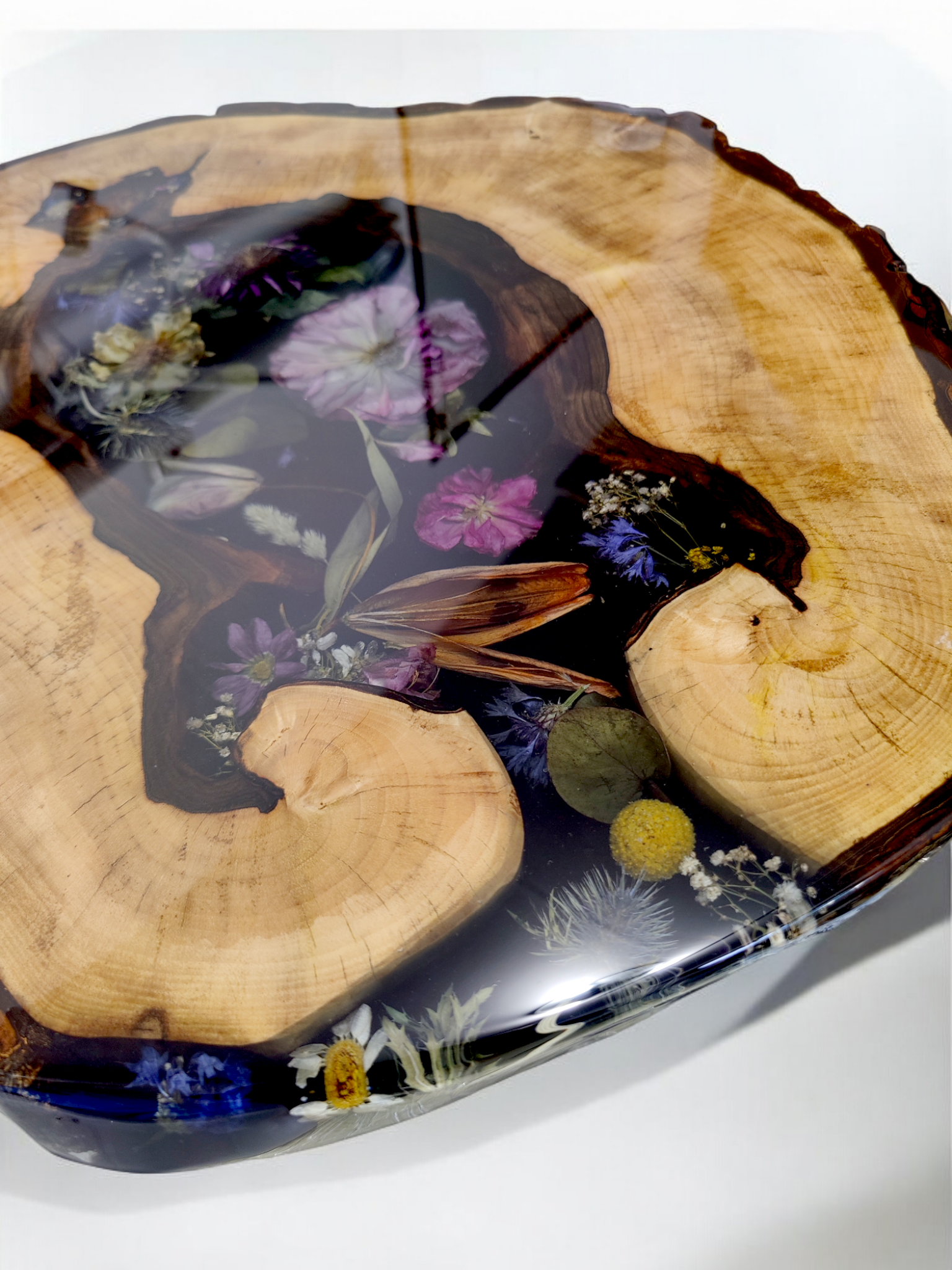 Set Beistelltische aus Walnuss und Blumen