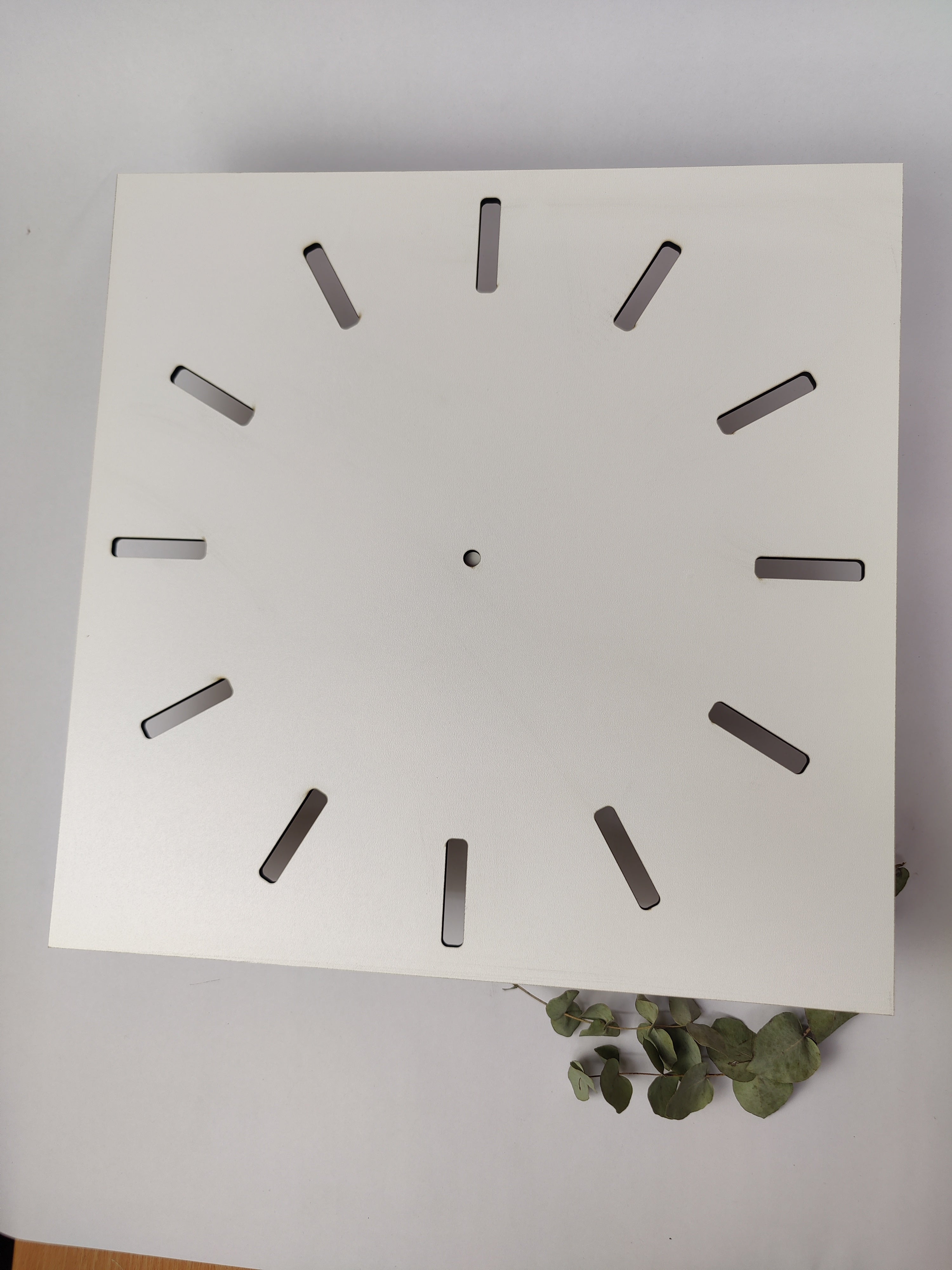 Artboard Uhr "square line"