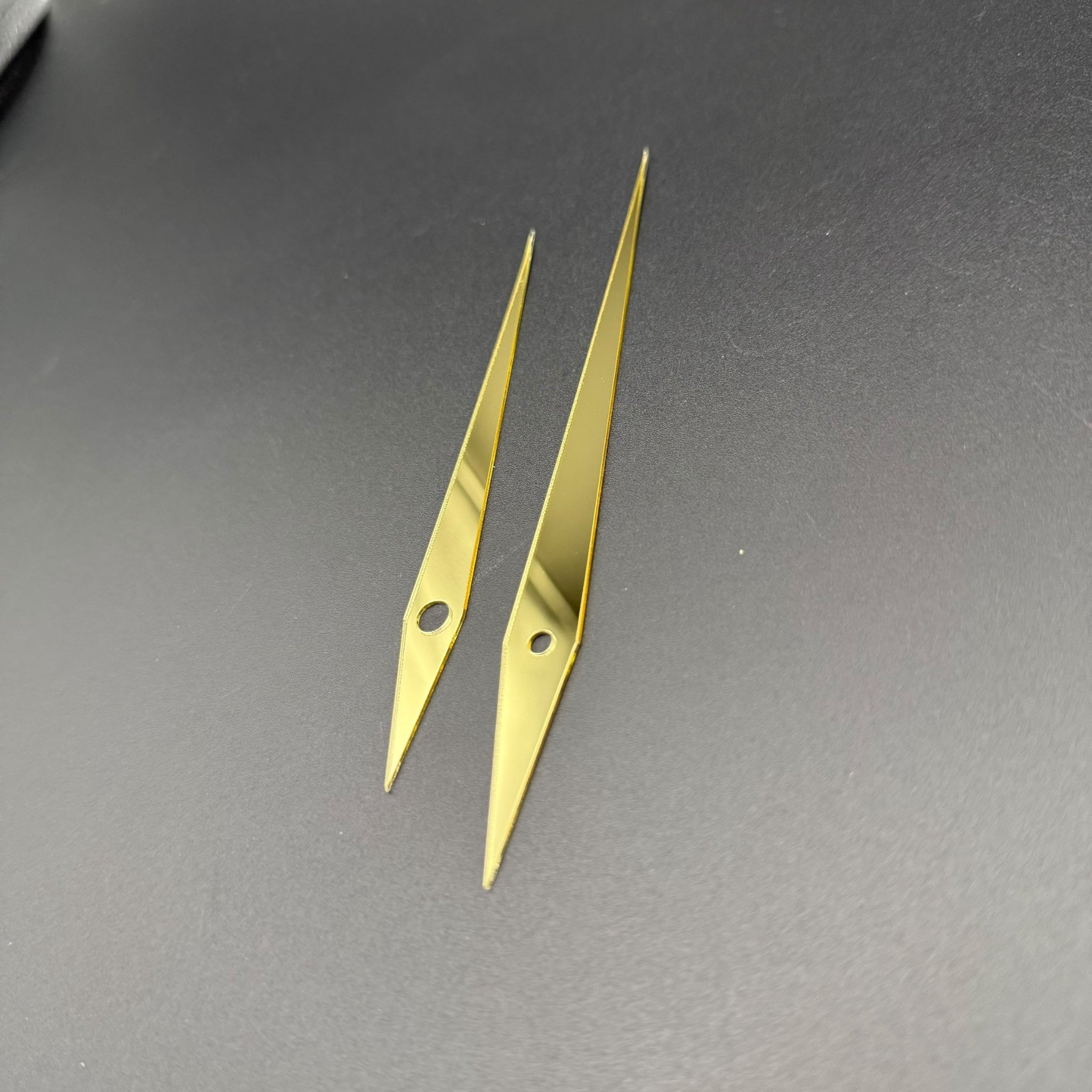 Spiegelacryl Uhrenzeiger – Präzises Design für DIY-Uhren