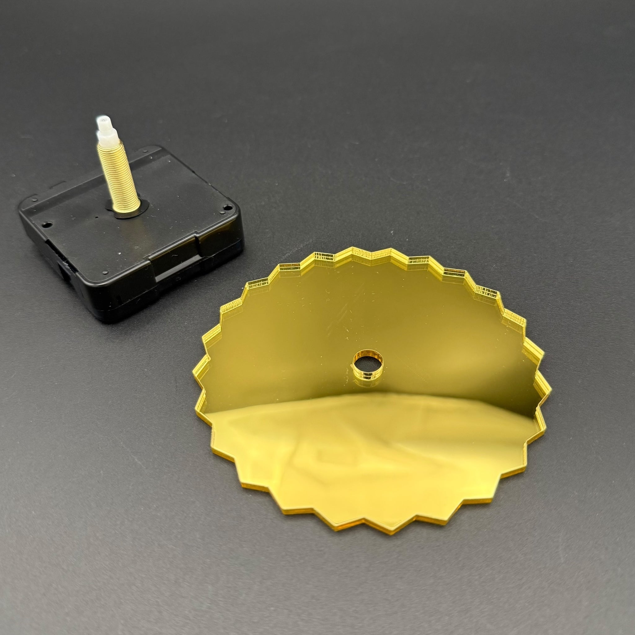 Uhrwerk Blende Polygon 24 Eck