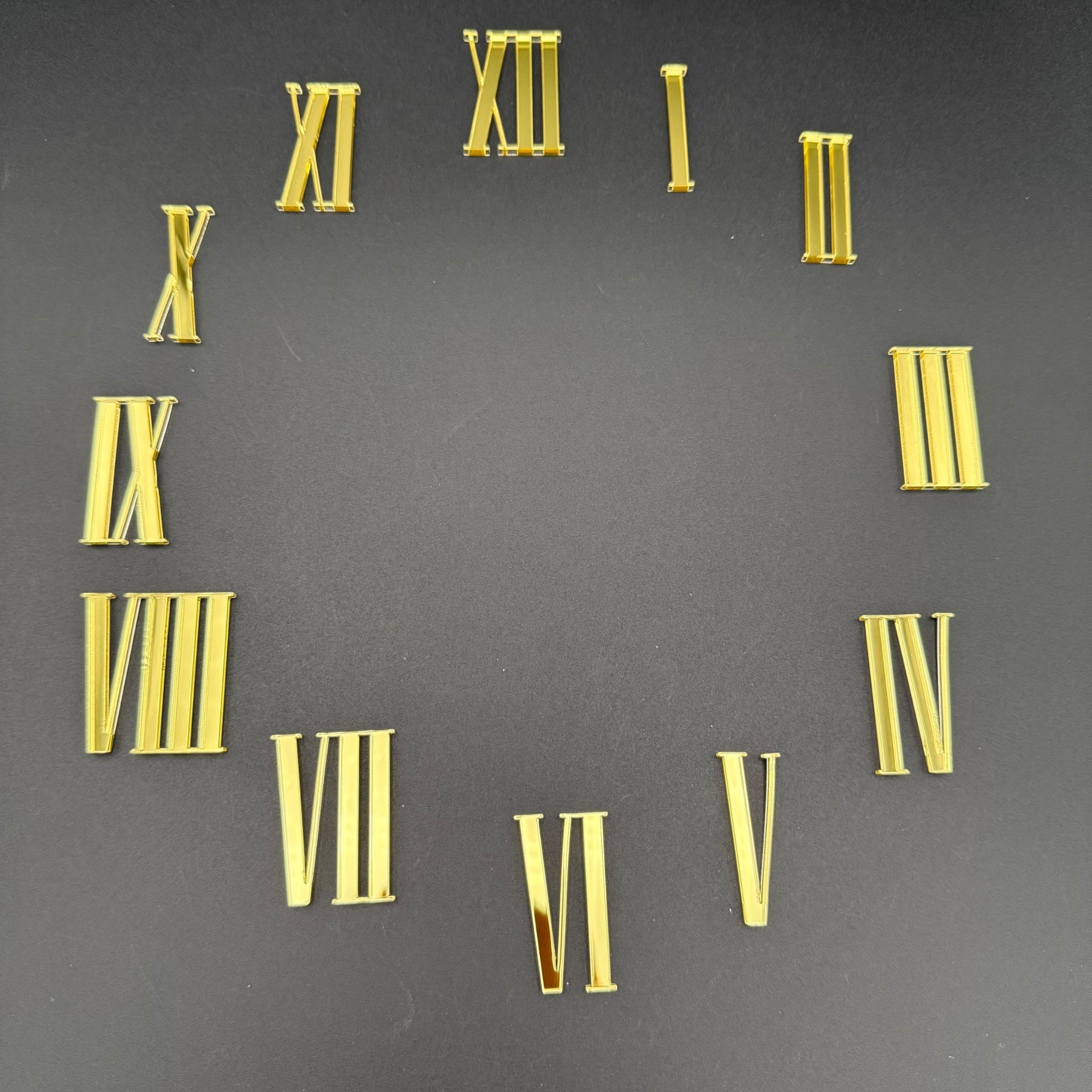 Ultra Slim Line – Römische Ziffern aus Acryl | 1–12 im schmalen Design | Für edle DIY Wanduhren